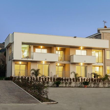Hotel Serenella Agropoli Kültér fotó