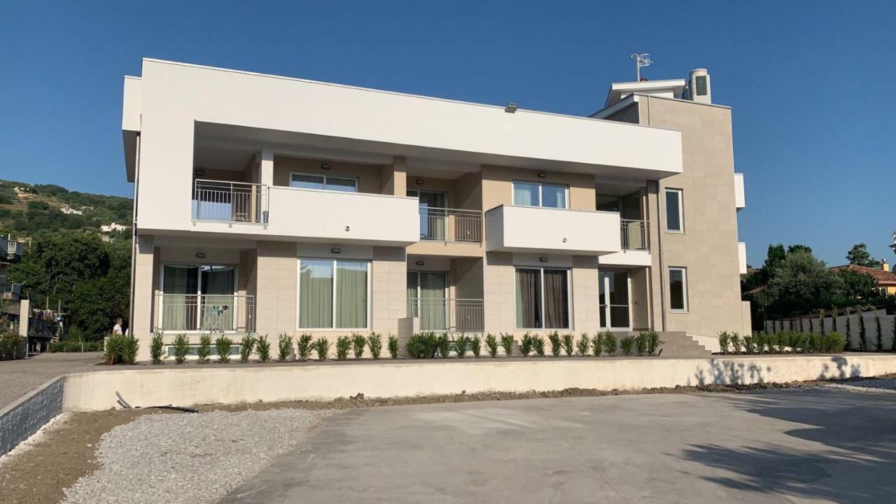 Hotel Serenella Agropoli Kültér fotó