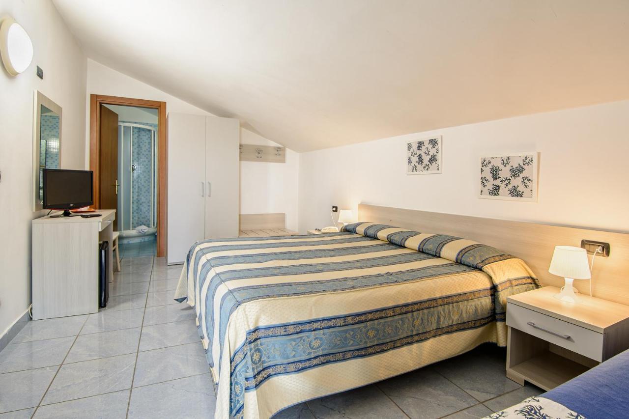 Hotel Serenella Agropoli Kültér fotó